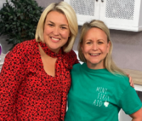 Mini Kate and Sara.png